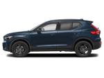 2026 Volvo XC40 Core