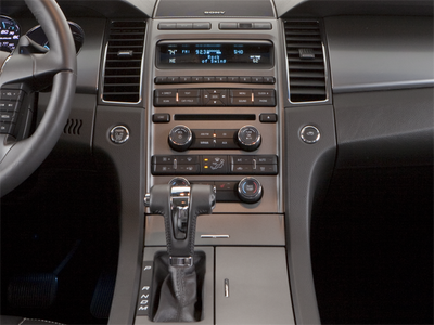 2010 Ford Taurus SEL