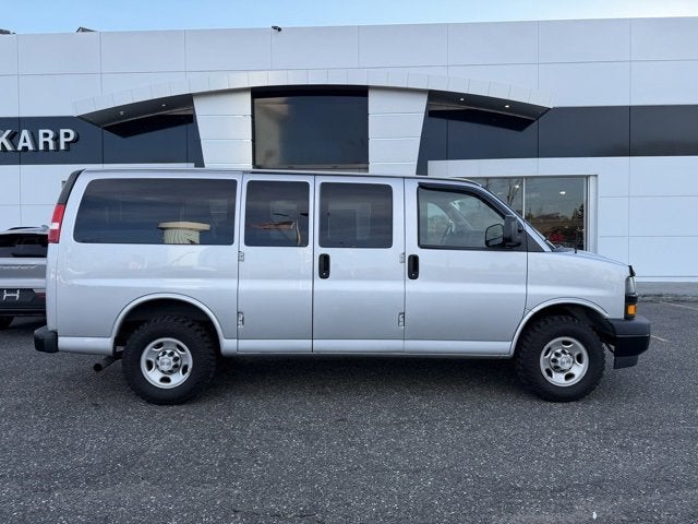 2020 Chevrolet Express Passenger LS