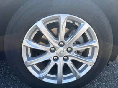 2023 Cadillac XT4 AWD Luxury