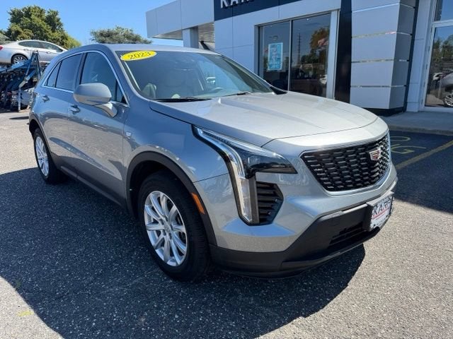 2023 Cadillac XT4 AWD Luxury