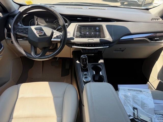 2023 Cadillac XT4 AWD Luxury
