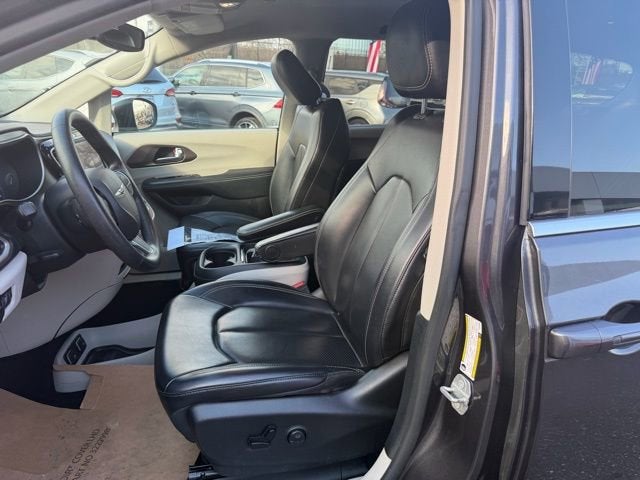 2020 Chrysler Voyager LXI