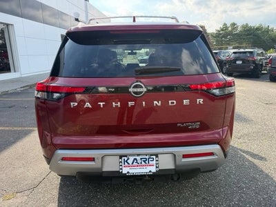 2023 Nissan Pathfinder Platinum