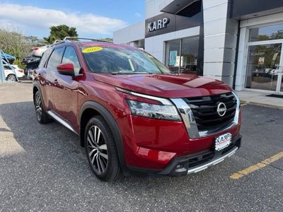 2023 Nissan Pathfinder Platinum