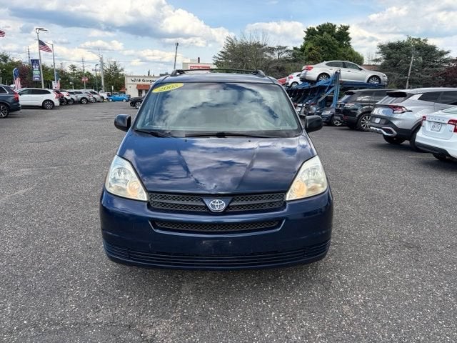 2005 Toyota Sienna CE