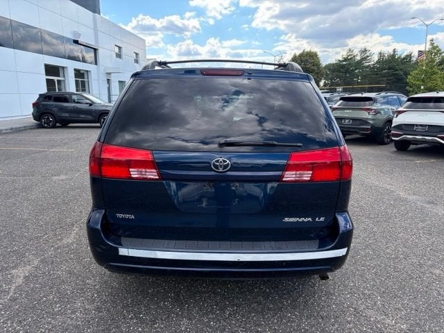 2005 Toyota Sienna CE