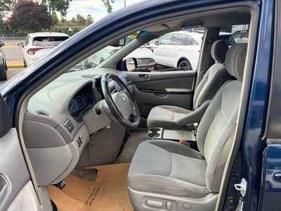 2005 Toyota Sienna CE