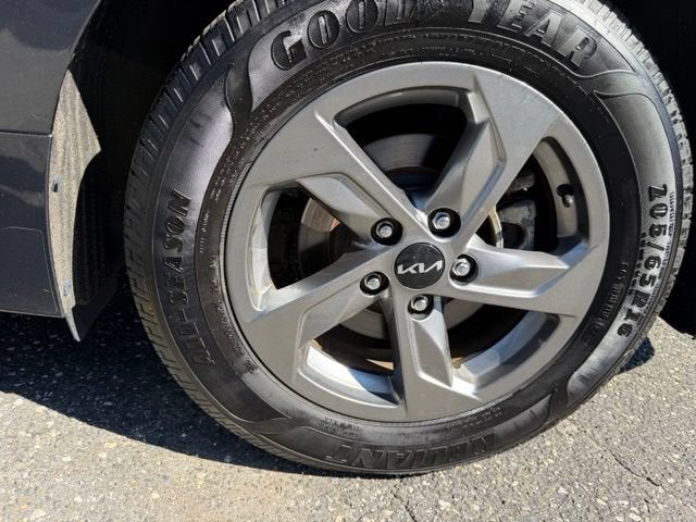2023 Kia K5 LXS