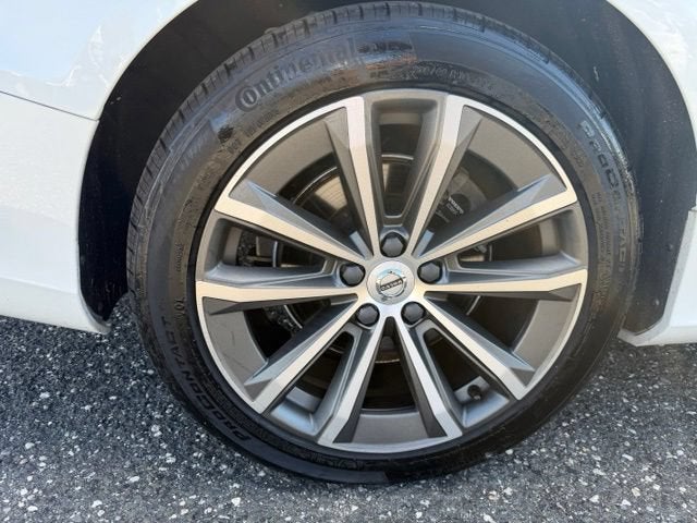 2021 Volvo S60 Momentum