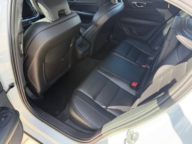 2021 Volvo S60 Momentum