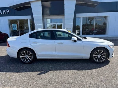 2021 Volvo S60 Momentum