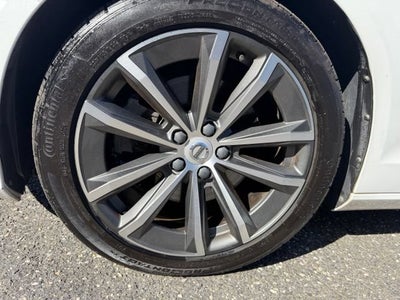2021 Volvo S60 Momentum