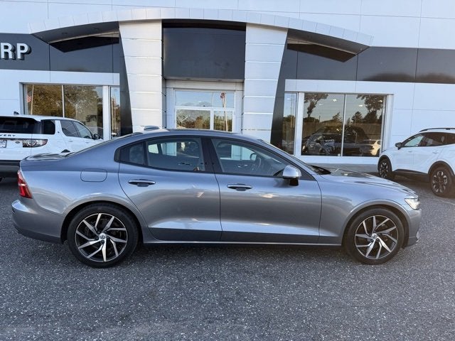 2020 Volvo S60 Momentum