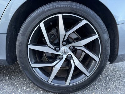 2020 Volvo S60 Momentum