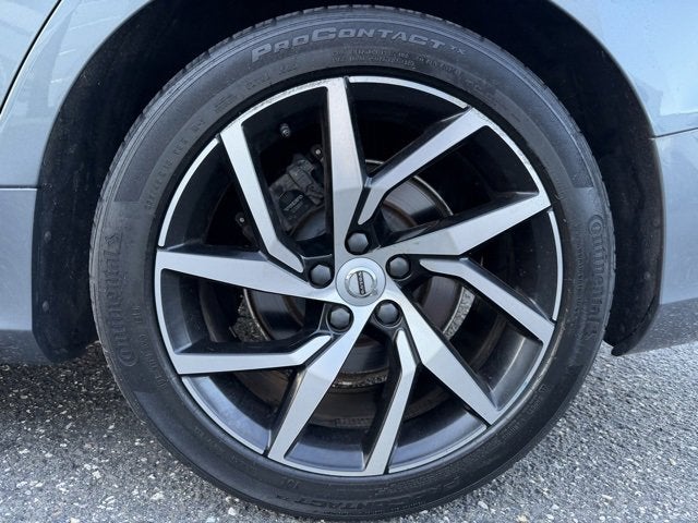 2020 Volvo S60 Momentum