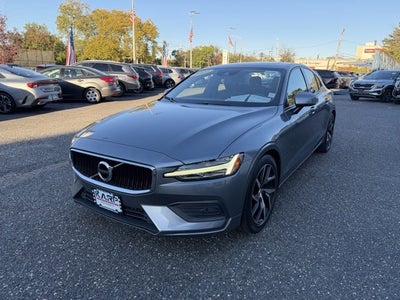 2020 Volvo S60 Momentum
