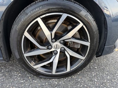 2020 Volvo S60 Momentum