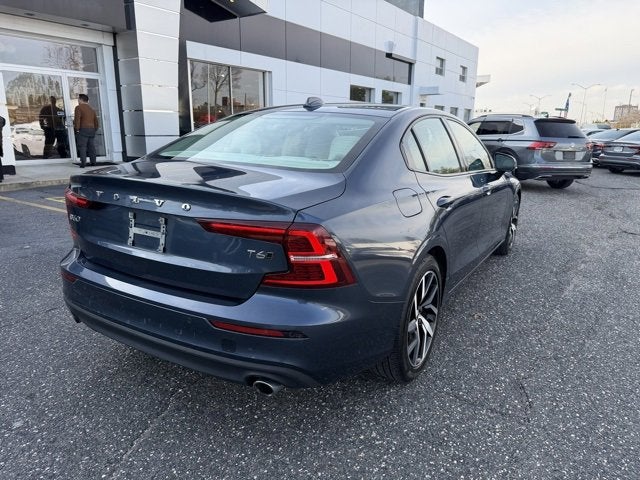 2020 Volvo S60 Momentum