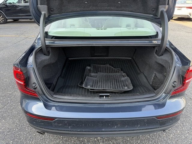 2020 Volvo S60 Momentum