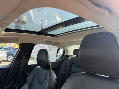 2020 Volvo S60 Momentum