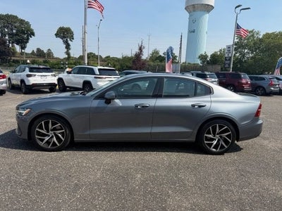 2020 Volvo S60 Momentum