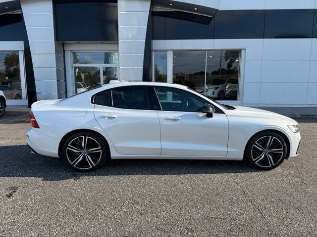 2019 Volvo S60 R-Design