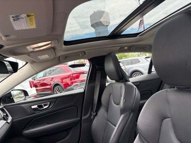 2024 Volvo S60 Core Dark Theme