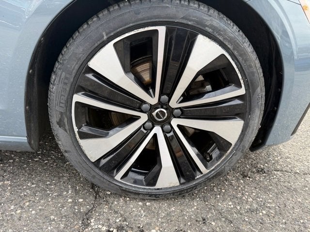 2022 Volvo S60 Momentum