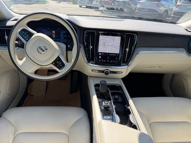 2024 Volvo S60 Plus Dark Theme
