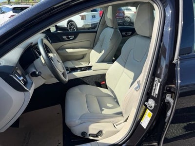 2024 Volvo S60 Plus Dark Theme