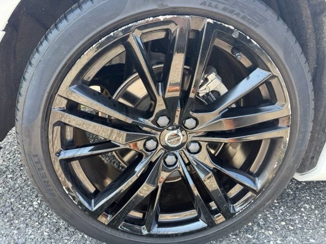 2023 Volvo S60 Plus Black Edition