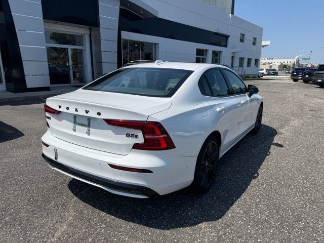 2023 Volvo S60 Plus Black Edition