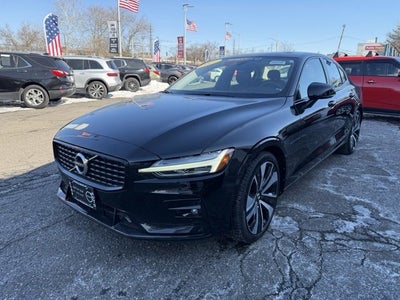 2022 Volvo S60 Momentum