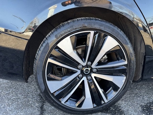 2022 Volvo S60 Momentum