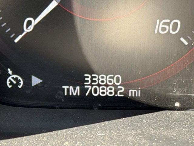 2022 Volvo S60 Momentum