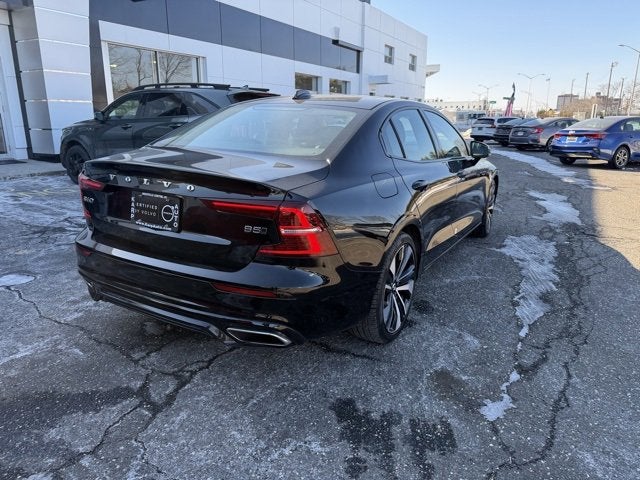 2022 Volvo S60 Momentum