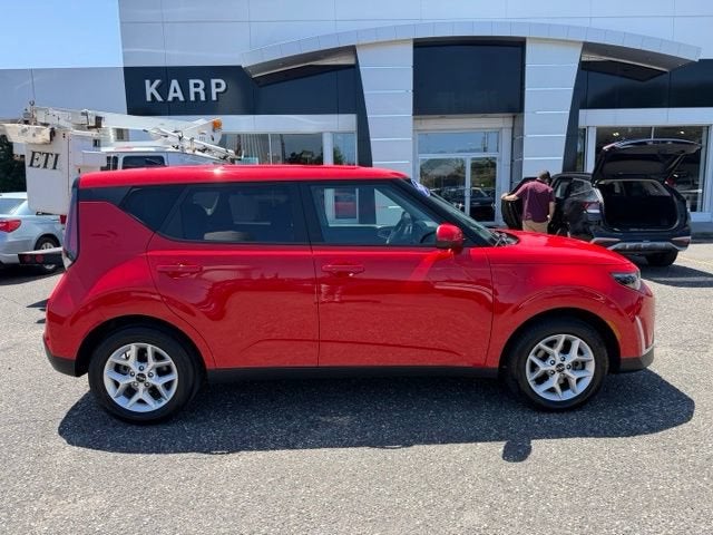 2024 Kia Soul LX