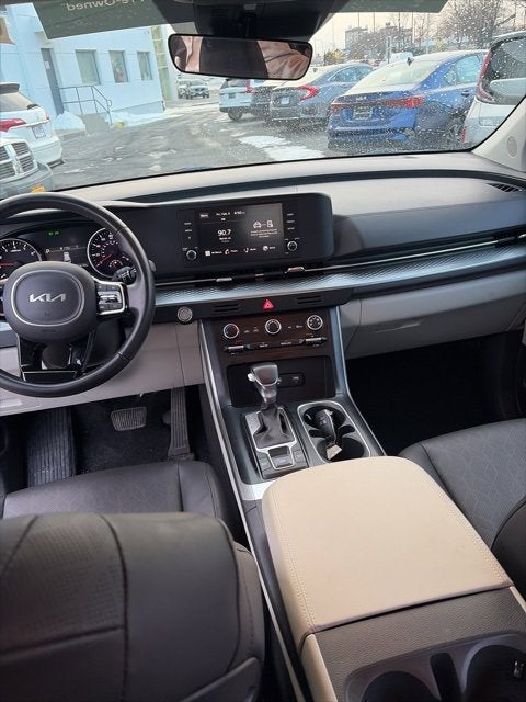 2024 Kia Carnival LX