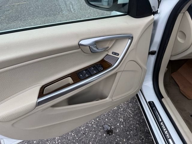 2012 Volvo S60 T5
