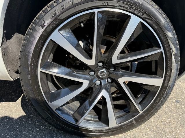 2023 Volvo XC90 Plus