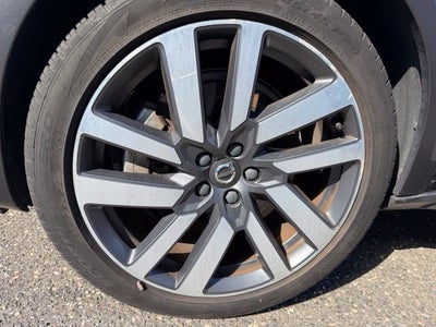 2022 Volvo V90 Cross Country B6