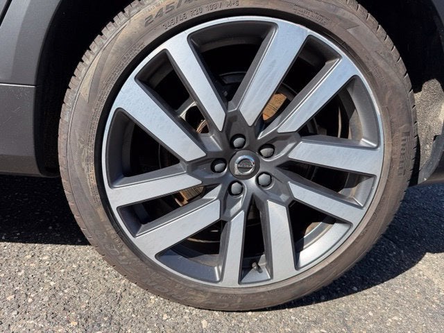 2022 Volvo V90 Cross Country B6