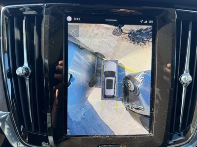 2022 Volvo V90 Cross Country B6