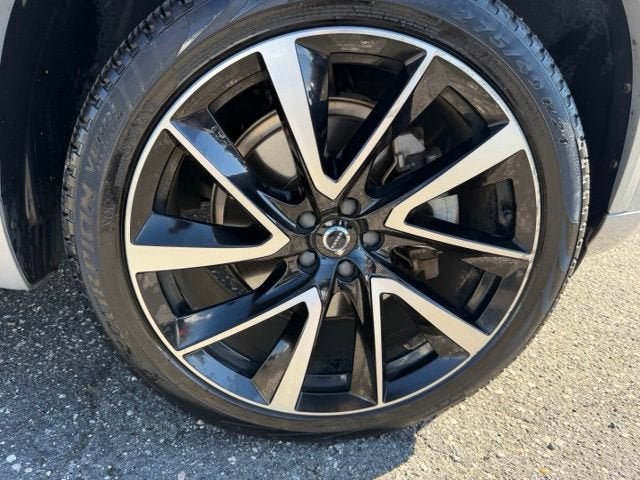 2024 Volvo XC90 Plus Bright Theme