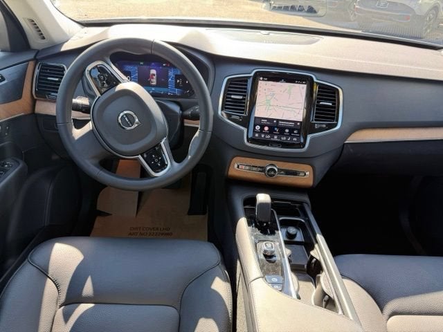 2024 Volvo XC90 Plus Bright Theme
