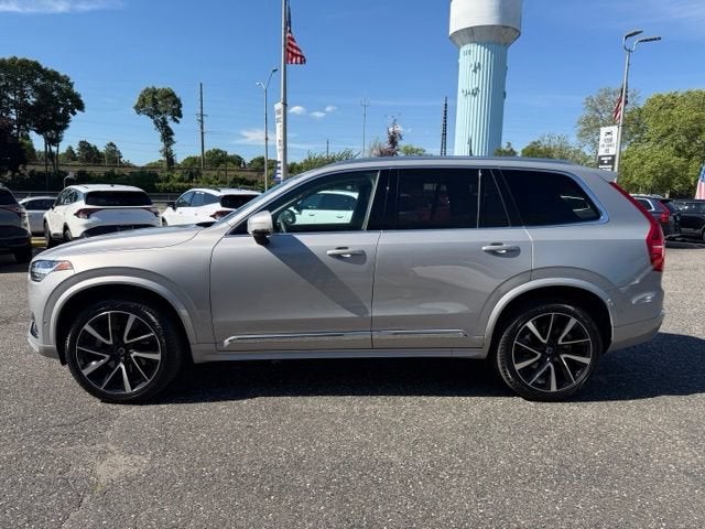 2024 Volvo XC90 Plus Bright Theme