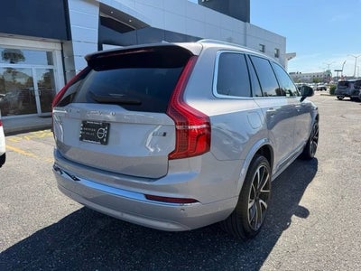 2024 Volvo XC90 Plus Bright Theme
