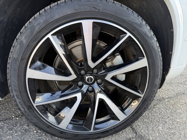 2024 Volvo XC90 Plus Bright Theme