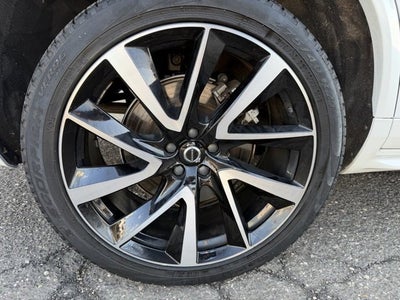 2024 Volvo XC90 Plus Bright Theme